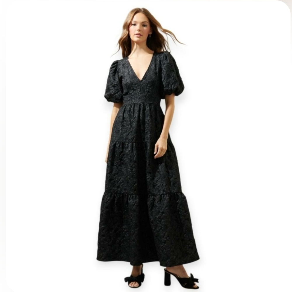Elegant Black Maxi Dress